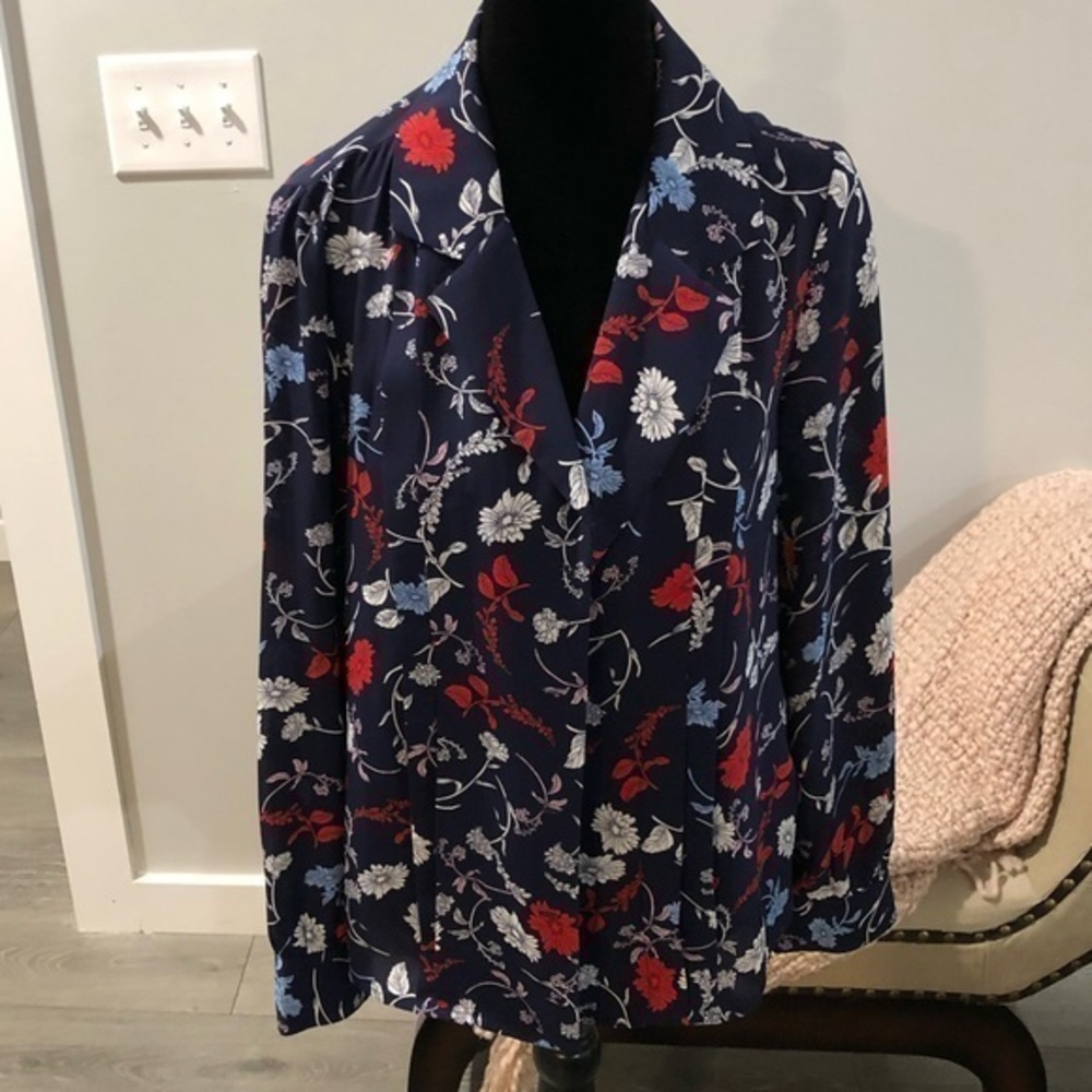 NWOT Nanette Lepore Button Down Floral Blouse Size M